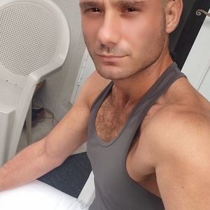 Meet your Posher, Aaron